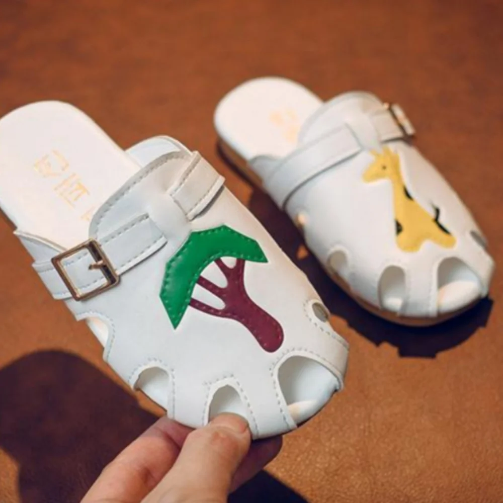 Summer Kids sandals Boys Girls Mules Cartoon baby Slippers Flat Summer Cartoon Children's Garden Shoes zapatillas niño
Summer Kids sandals Boys Girls Mules Cartoon baby Slippers Flat Summer Cartoon Children's Garden Shoes zapatillas niño