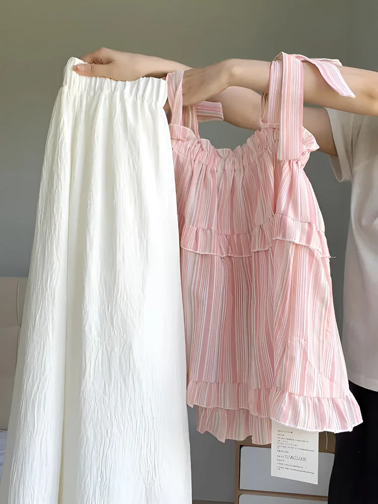 Summer Comfortable Two-Piece Set Women's Strap Dress Pants Outfit Casual Versatile Shorts Length Short Sleeve Top Bottoms
Summer Comfortable Two-Piece Set Women's Strap Dress Pants Outfit Casual Versatile Shorts Length Short Sleeve Top Bottoms