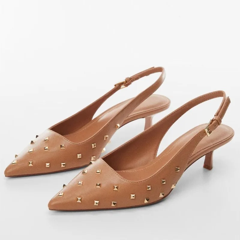 Luxury Metal Rivet Decoration High Heels Women High Quality Leather Pointed Toe Designer Pumps Elegant Slingback Heeled Shoes
Luxury Metal Rivet Decoration High Heels Women High Quality Leather Pointed Toe Designer Pumps Elegant Slingback Heeled Shoes