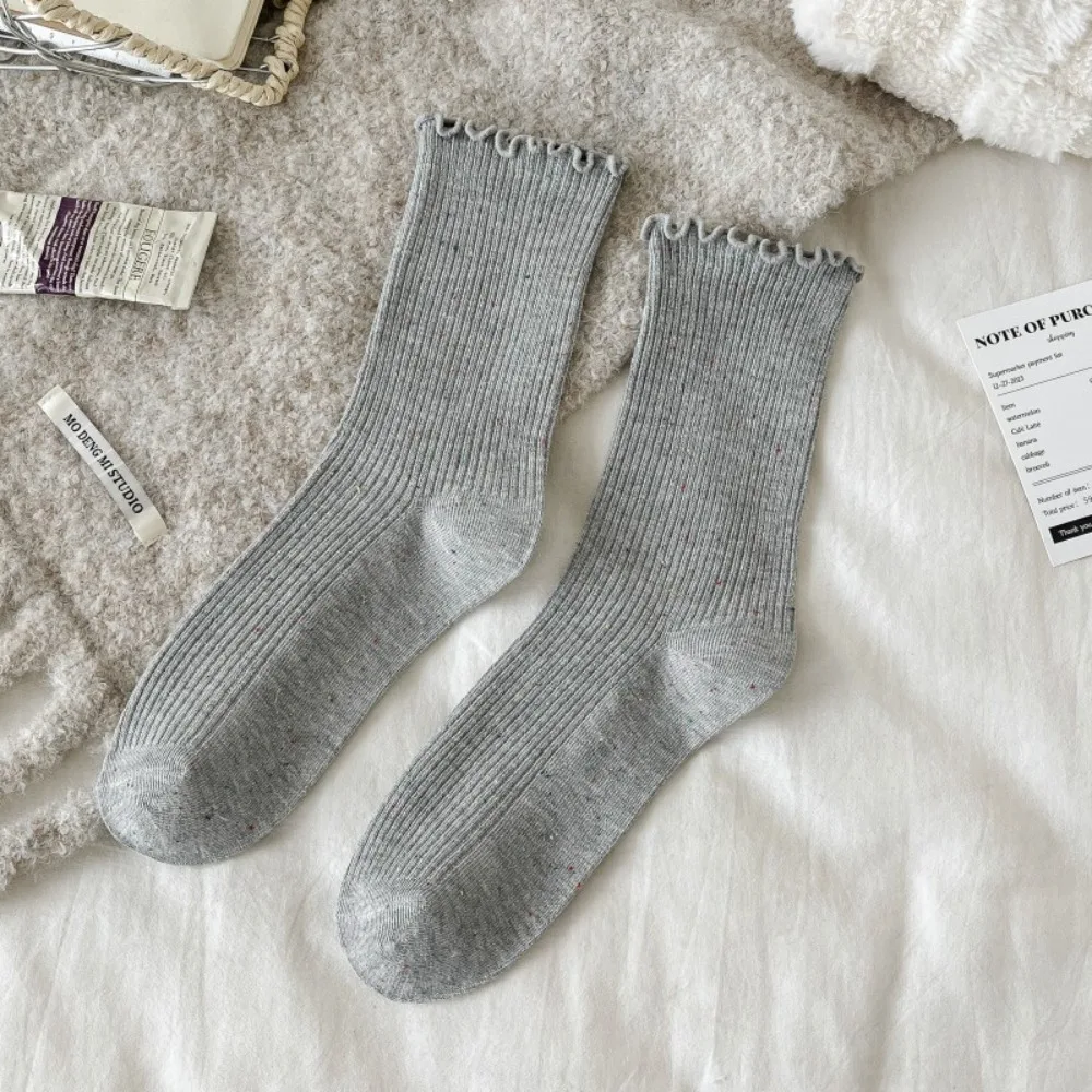 Soft Solid Color Women's Socks Breathable Korean Style Ruffle Socks Middle Tube Winter Warm Socks Autumn 
Soft Solid Color Women's Socks Breathable Korean Style Ruffle Socks Middle Tube Winter Warm Socks Autumn