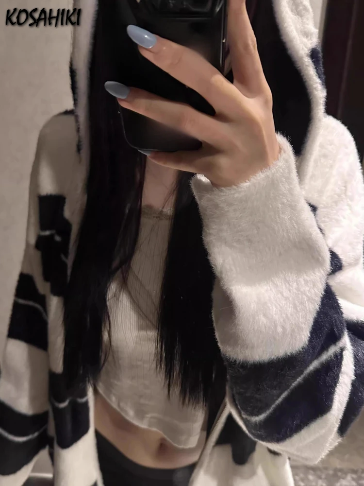 Y2k Aesthetic Contrast Color Hooded Cardigan Femme Striped Vintage Autumn Mohair Zipper Top Harajuku Casual Loose Women Sweaters
Y2k Aesthetic Contrast Color Hooded Cardigan Femme Striped Vintage Autumn Mohair Zipper Top Harajuku Casual Loose Women Sweaters