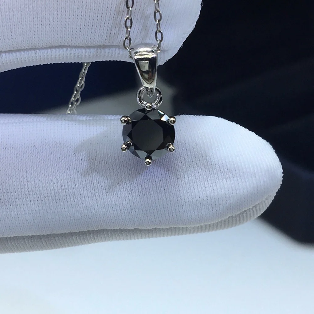 S925 1 Carat High Quality Moissanite Diamond Black Pendant Fashion Elegance Jewelry Birthday Women Mature Charm Gift
S925 1 Carat High Quality Moissanite Diamond Black Pendant Fashion Elegance Jewelry Birthday Women Mature Charm Gift