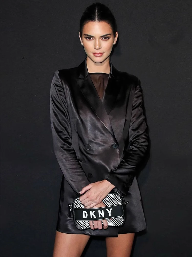 Slimming Black Double-Button Glossy Dress Spring Autumn Style Women's Fitting Coat Pure Color Suit Collar Long Sleeve Midi Dress
Slimming Black Double-Button Glossy Dress Spring Autumn Style Women's Fitting Coat Pure Color Suit Collar Long Sleeve Midi Dress
