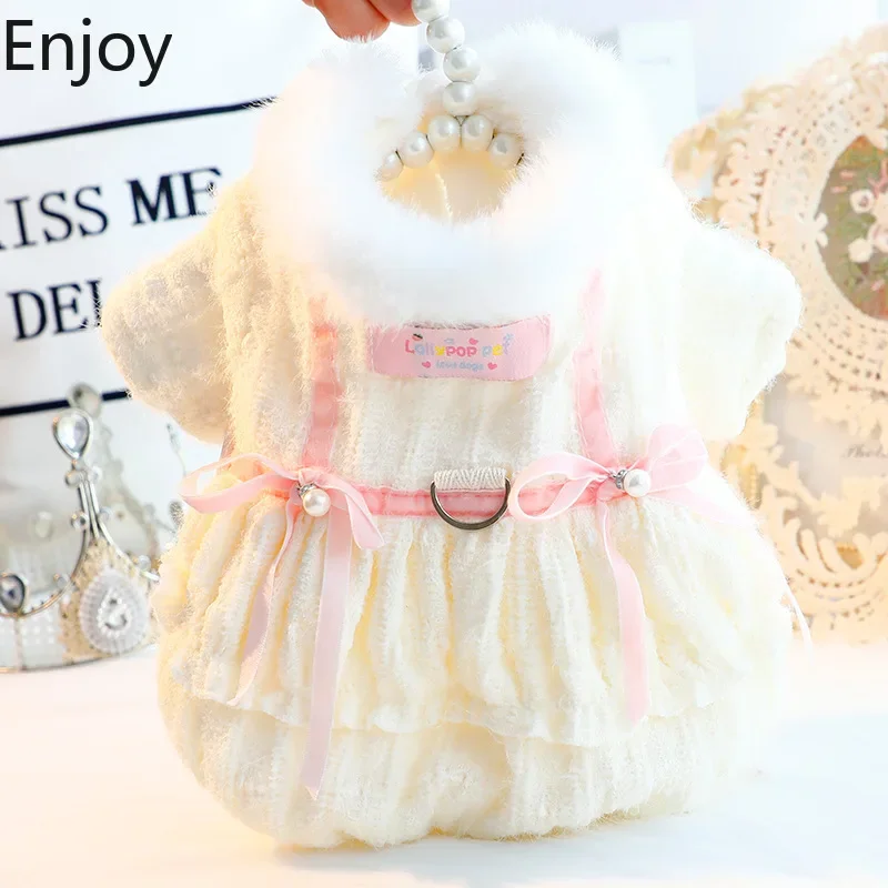 Dog Princess Dress with Soft and Warm Faux Fur Winter Skirt for Small Dogs Cat Clothes with Leash Dog Accessories
Dog Princess Dress with Soft and Warm Faux Fur Winter Skirt for Small Dogs Cat Clothes with Leash Dog Accessories