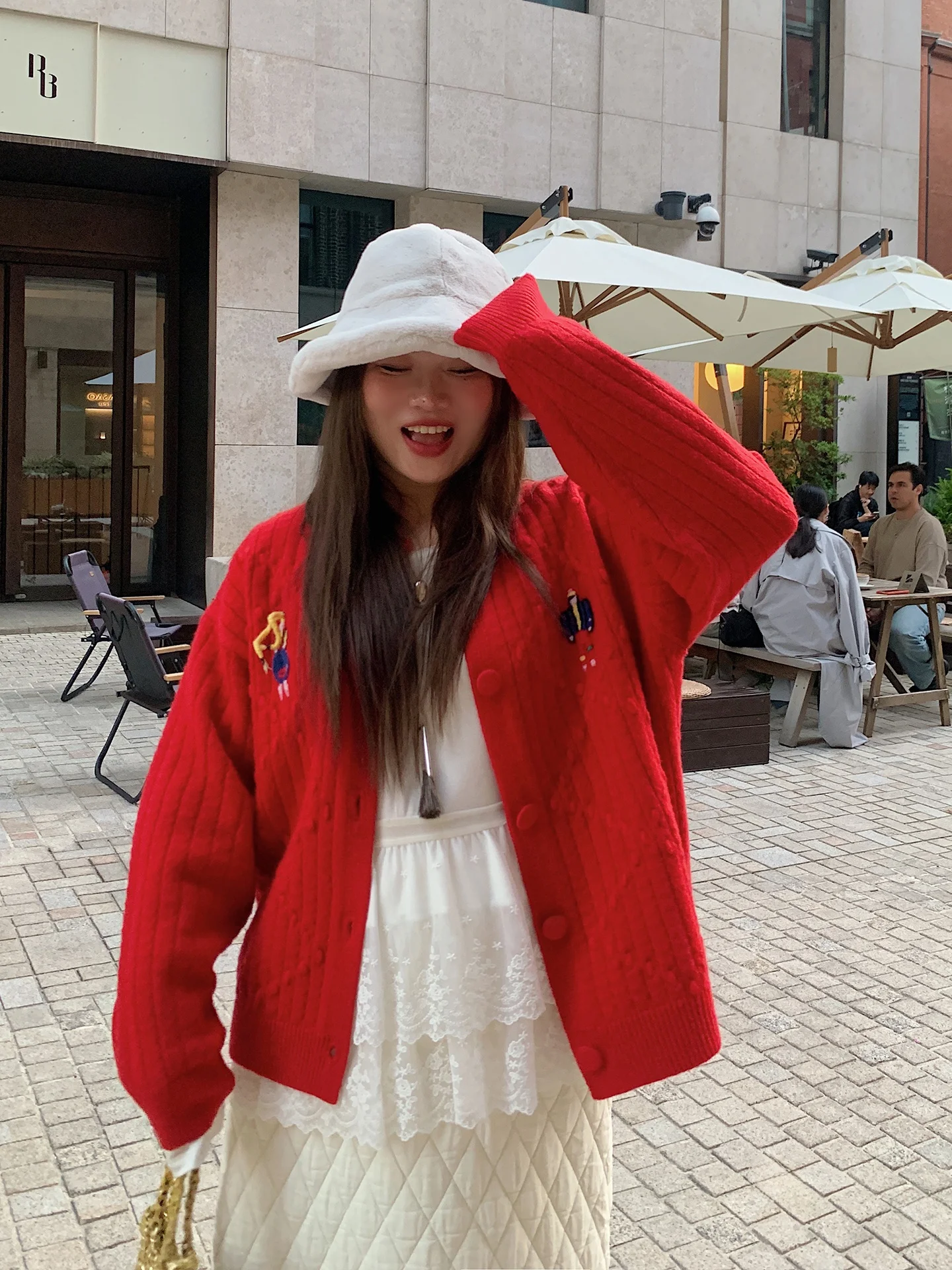 Red Embroidered Women's Knitwear Cardigan Large Size Autumn Winter New Sle plus Size Dazi Golden Big Branch Knitted Sweater
Red Embroidered Women's Knitwear Cardigan Large Size Autumn Winter New Sle plus Size Dazi Golden Big Branch Knitted Sweater