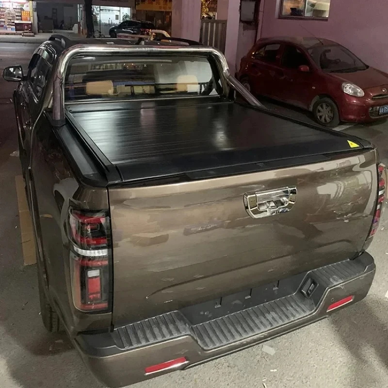 Pickup Exterior Accessories 4X4 Truck Bed Roll Up Retractable Tonneau Cover
Pickup Exterior Accessories 4X4 Truck Bed Roll Up Retractable Tonneau Cover
