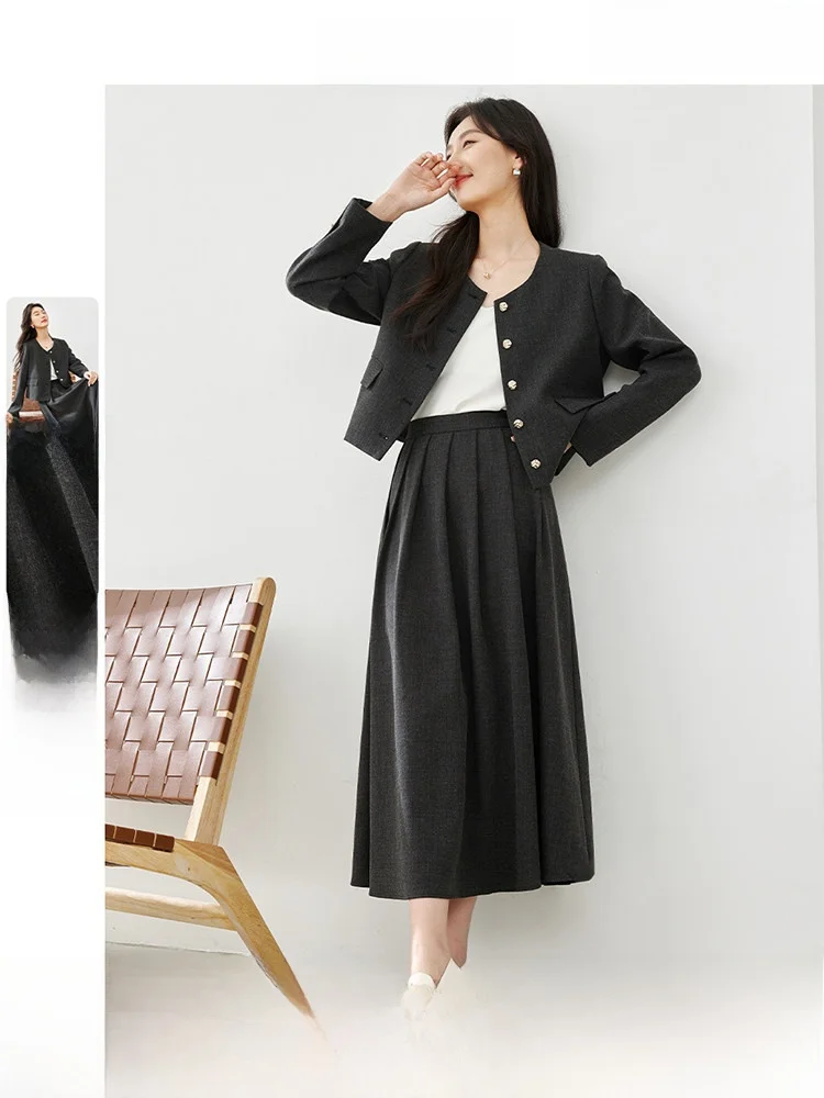Elegant Fashionable Women's Two-Piece Set Dress Stylish Trendy Top High-End Feeling Autumn New Arrival Casual Style Button Cl...
Elegant Fashionable Women's Two-Piece Set Dress Stylish Trendy Top High-End Feeling Autumn New Arrival Casual Style Button Cl...