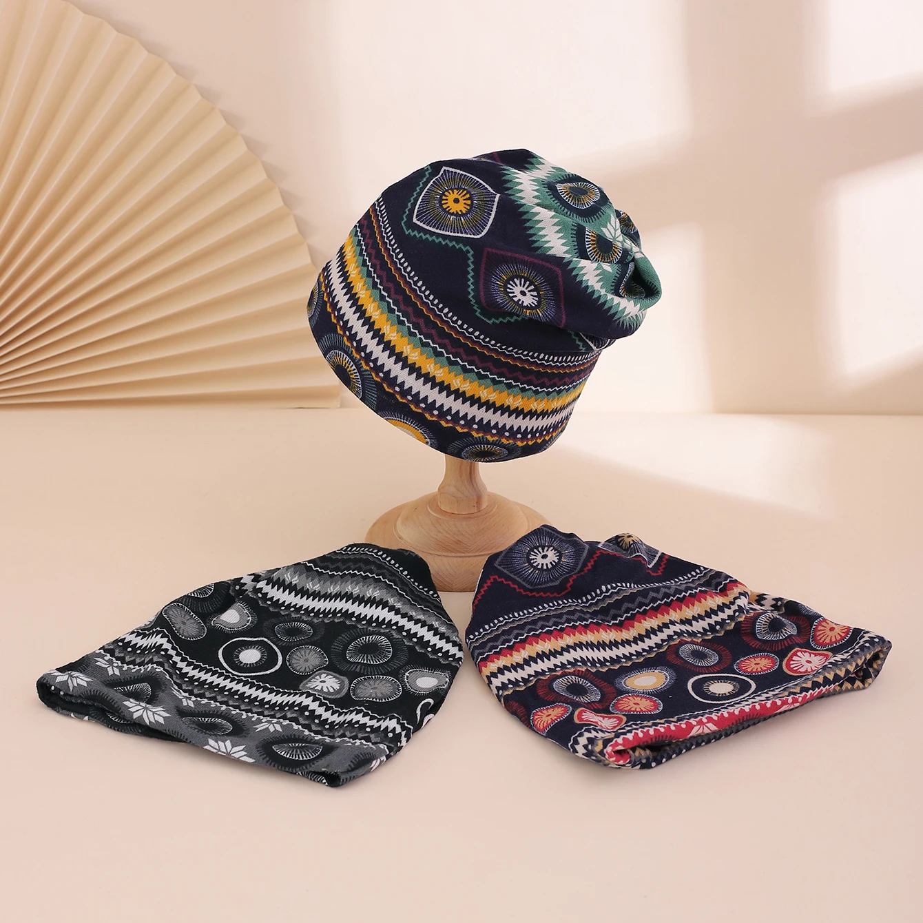 European and American fashionable ethnic style soft pullover hat, spring and autumn outdoor windproof and warm pile hat
European and American fashionable ethnic style soft pullover hat, spring and autumn outdoor windproof and warm pile hat
