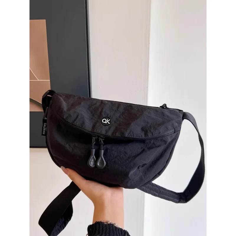 2025 Unisex Lightweight Saddle Bag Waterproof Oxford Nylon Crossbody Chest Pack Adjustable Strap Commuter Travel Anti-Theft
2025 Unisex Lightweight Saddle Bag Waterproof Oxford Nylon Crossbody Chest Pack Adjustable Strap Commuter Travel Anti-Theft