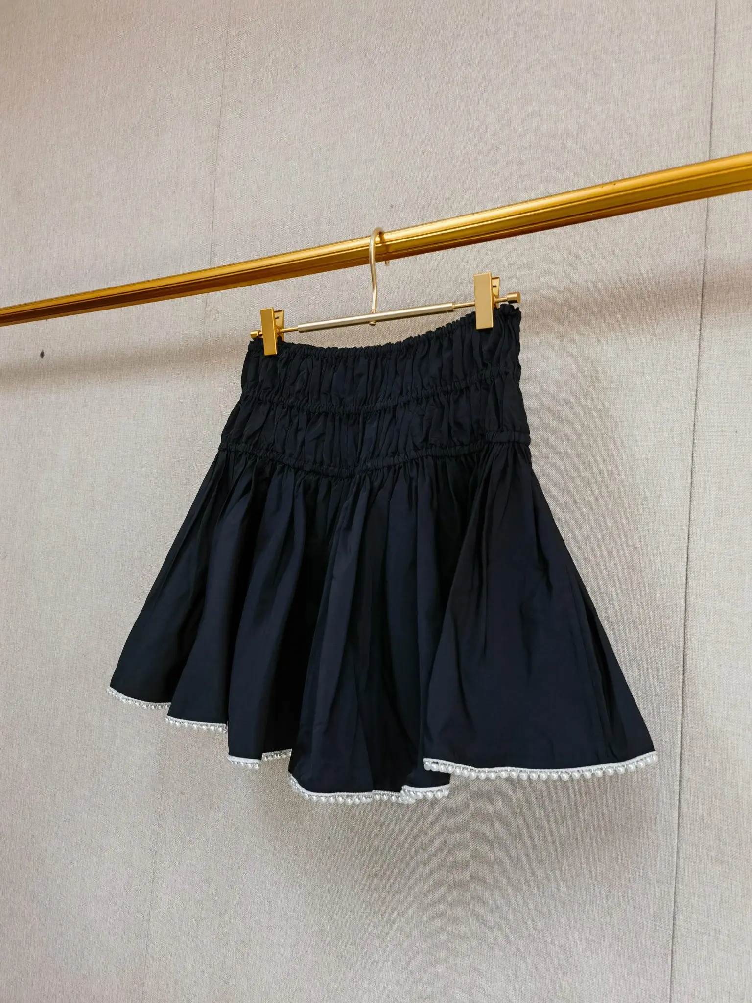 Spring/Summer Women Contrast Beaded Long Sleeve Set Turn-down Collar Single Breasted Pocket Shirt + High Waist A-line Mini Skirt
Spring/Summer Women Contrast Beaded Long Sleeve Set Turn-down Collar Single Breasted Pocket Shirt + High Waist A-line Mini Skirt