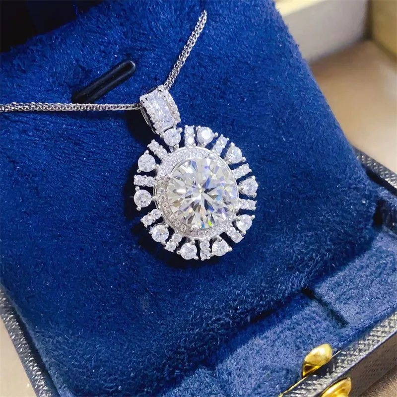 Luxury Platinum Solid Platinum Unisex Gold Necklace, Large Carat Diamond Pendant, PT950
Luxury Platinum Solid Platinum Unisex Gold Necklace, Large Carat Diamond Pendant, PT950