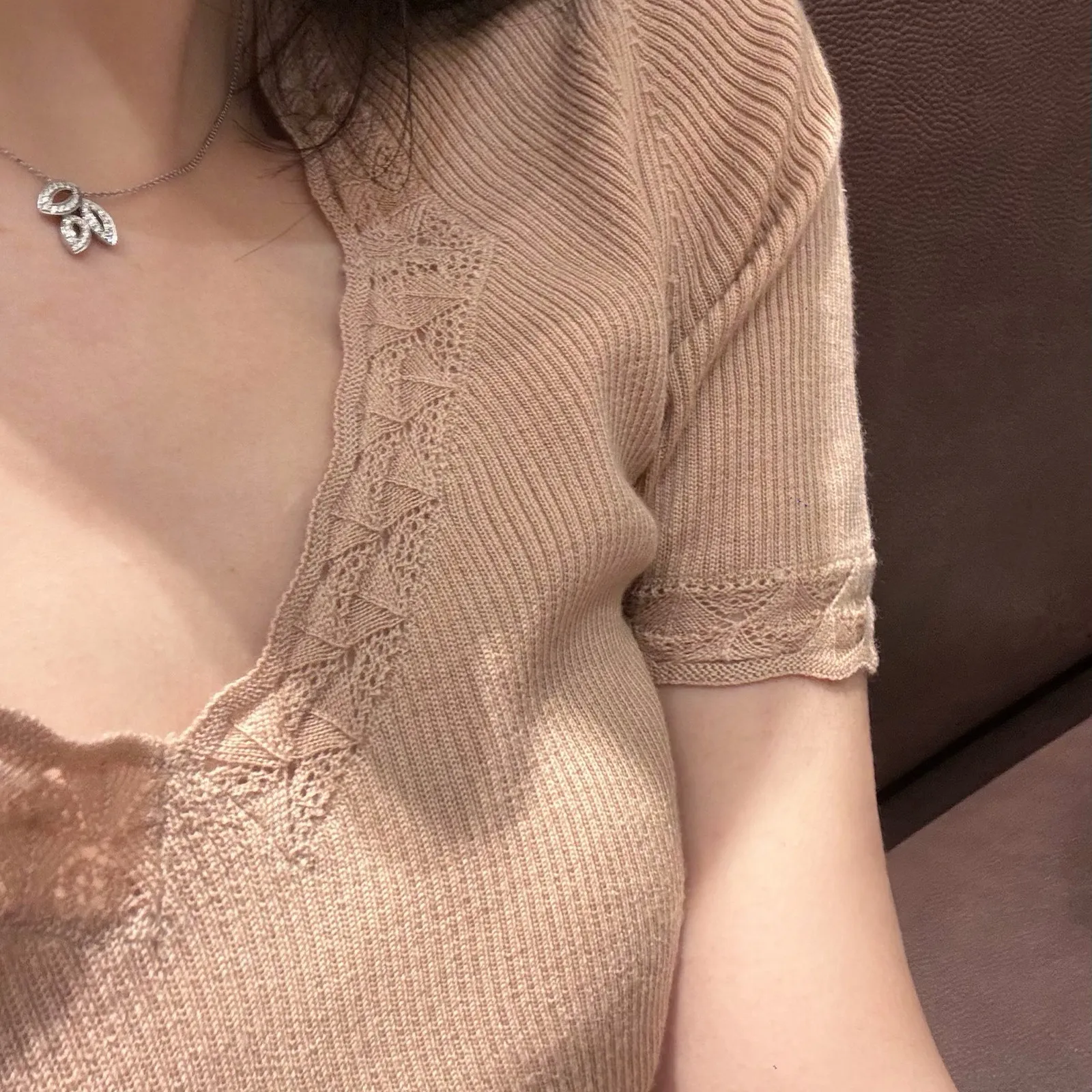 Crochet Knit Short Sleeve Tops Women Summer Thin Pullover T-shirt Elegant Hollow Out Casual Knitted Blouse Daily Streetwear
Crochet Knit Short Sleeve Tops Women Summer Thin Pullover T-shirt Elegant Hollow Out Casual Knitted Blouse Daily Streetwear