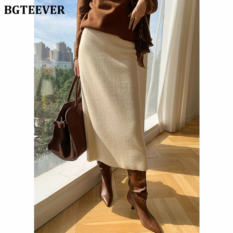 BGTEEVER Autumn Winter Thicken Velvet Female Knitted Skirts Elegant High Waist Split Women Sweater Skirts
BGTEEVER Autumn Winter Thicken Velvet Female Knitted Skirts Elegant High Waist Split Women Sweater Skirts