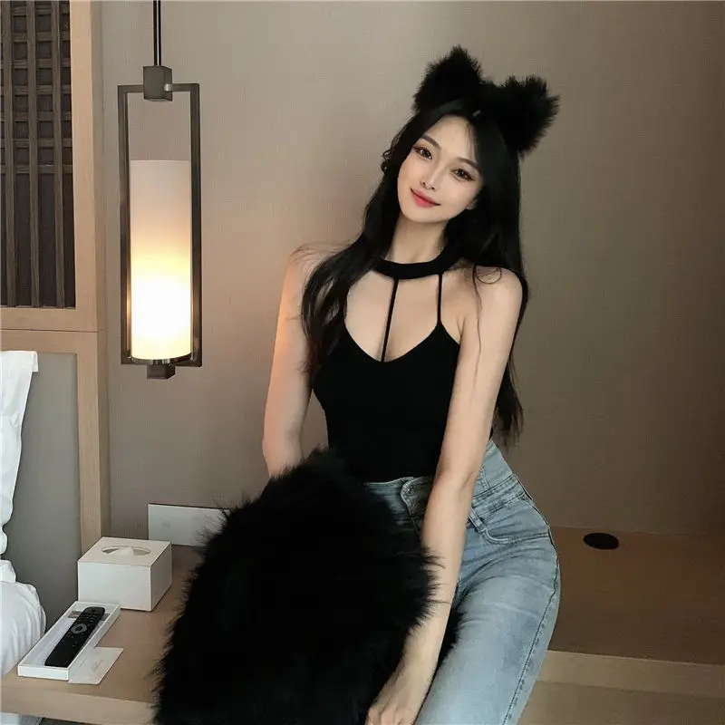 Spring Summer Chic Solid Sleeveless O-neck Knitted Camisole Women Fashion Sexy Top Slim Backless Short Style Streetwear
Spring Summer Chic Solid Sleeveless O-neck Knitted Camisole Women Fashion Sexy Top Slim Backless Short Style Streetwear