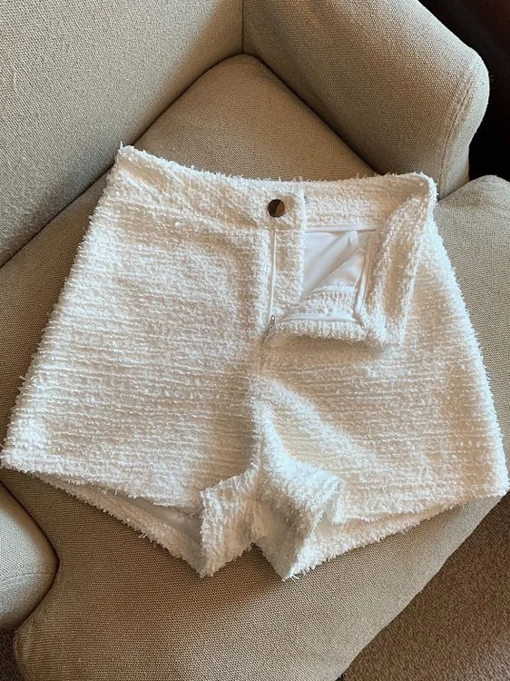 High Waist A-Line Wide Leg Short Pants Women's Autumn Winter Thickened Tweed Slimming Pants Outwear Boot Leggings
High Waist A-Line Wide Leg Short Pants Women's Autumn Winter Thickened Tweed Slimming Pants Outwear Boot Leggings