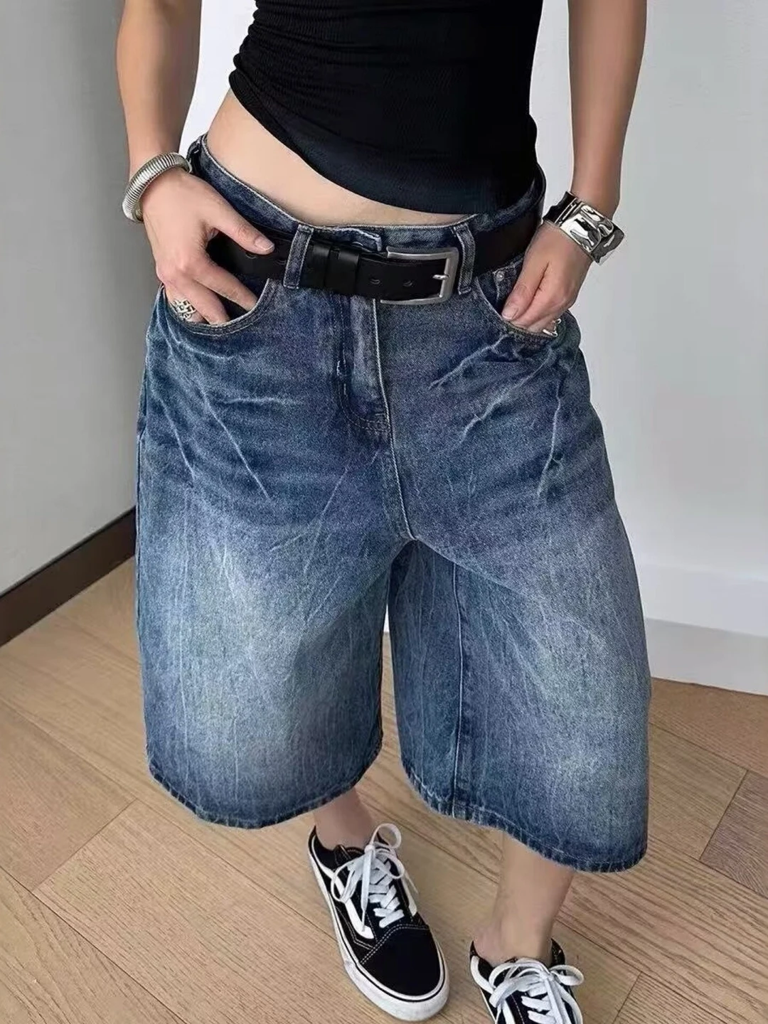 American Retro Blue High Waist Wide Leg Seven-Foot Pants Women Summer plus Size Loose Fit Casual Loose Feeling Jeans
American Retro Blue High Waist Wide Leg Seven-Foot Pants Women Summer plus Size Loose Fit Casual Loose Feeling Jeans