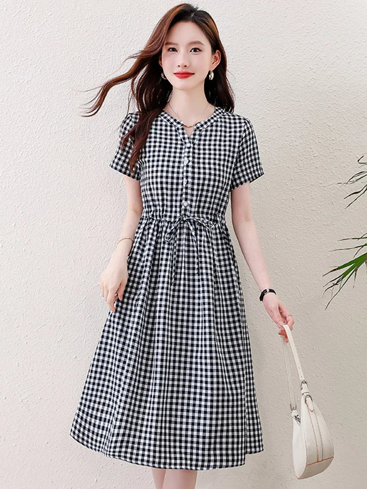Summer New Korean Style Women's Cotton Linen A-Line Dress Slimming Plaid Midi Skirt Natural Waist Short Sleeve V-Neck Dress
Summer New Korean Style Women's Cotton Linen A-Line Dress Slimming Plaid Midi Skirt Natural Waist Short Sleeve V-Neck Dress