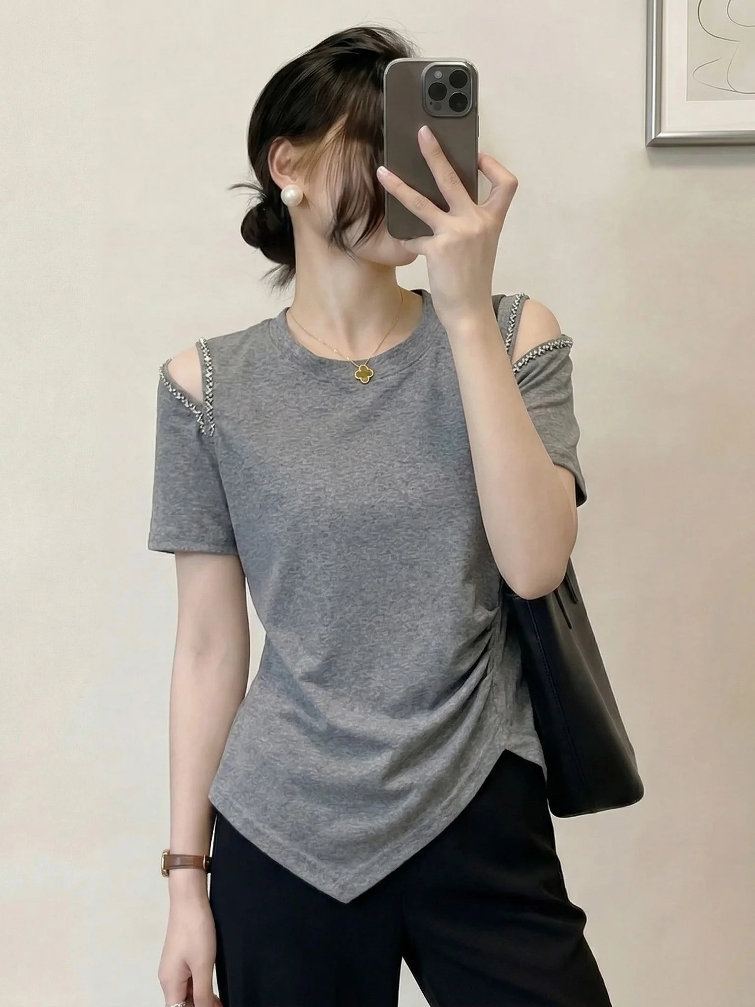 Fashionable Hollow out Short Sleeve T-Shirt Women's plus Size Summer New Style Korean Version Commute Wind Casual Loose Fit
Fashionable Hollow out Short Sleeve T-Shirt Women's plus Size Summer New Style Korean Version Commute Wind Casual Loose Fit