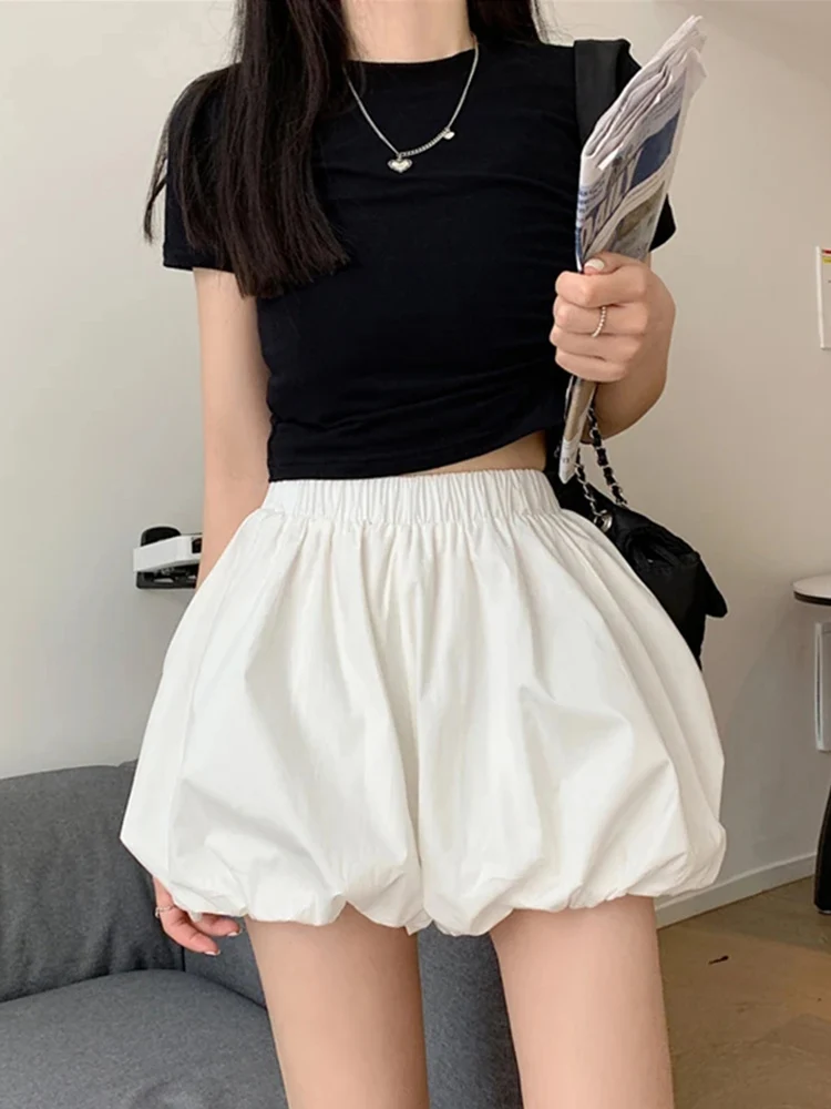 Y2k Fashion Women's Summer Elastic Band Lantern Shorts New Casual Korean Solid Color Women Loose Pumpkin Flower Shorts
Y2k Fashion Women's Summer Elastic Band Lantern Shorts New Casual Korean Solid Color Women Loose Pumpkin Flower Shorts