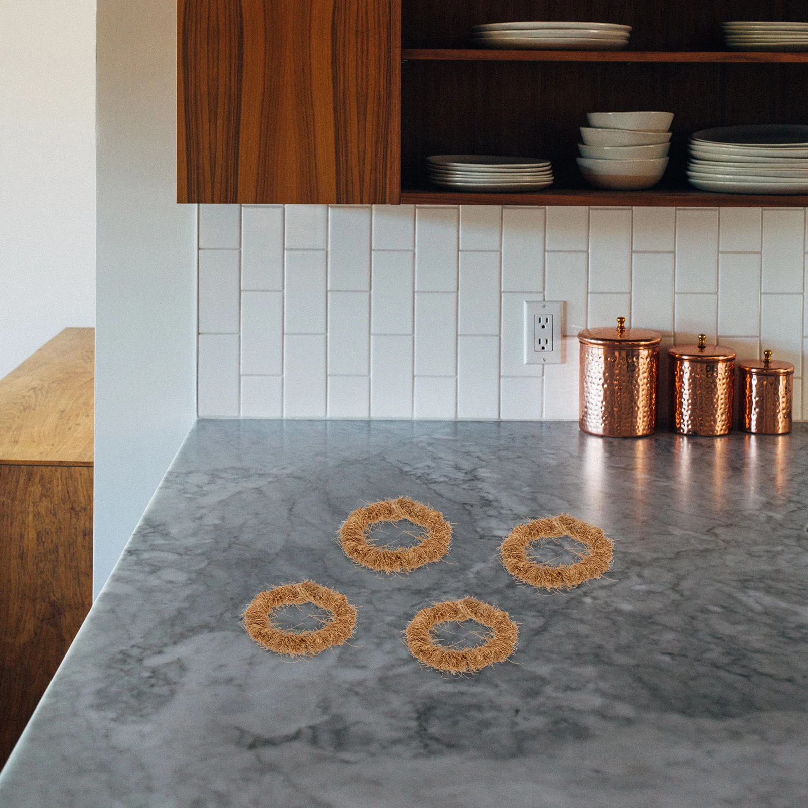 10Pcs Coconut Coaster Insulated Cup Mat Heat Protection Round Table Mat Ring Decorative for Home Restaurant Use
10Pcs Coconut Coaster Insulated Cup Mat Heat Protection Round Table Mat Ring Decorative for Home Restaurant Use