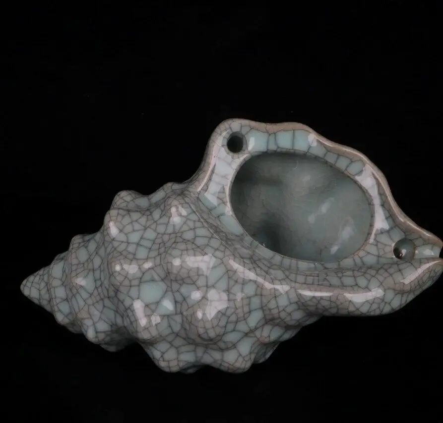 Chinese Collection of Ge Kiln Porcelain, Snail Statues, Pen Wash Ornaments
Chinese Collection of Ge Kiln Porcelain, Snail Statues, Pen Wash Ornaments