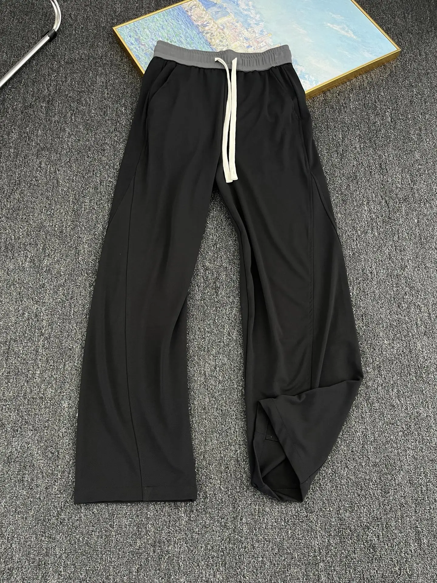 Black Ice Silk Quick Dry Men's Summer Thin Splice Color Block Cool Feeling Sun Protection Pants Casual Long Trousers
Black Ice Silk Quick Dry Men's Summer Thin Splice Color Block Cool Feeling Sun Protection Pants Casual Long Trousers