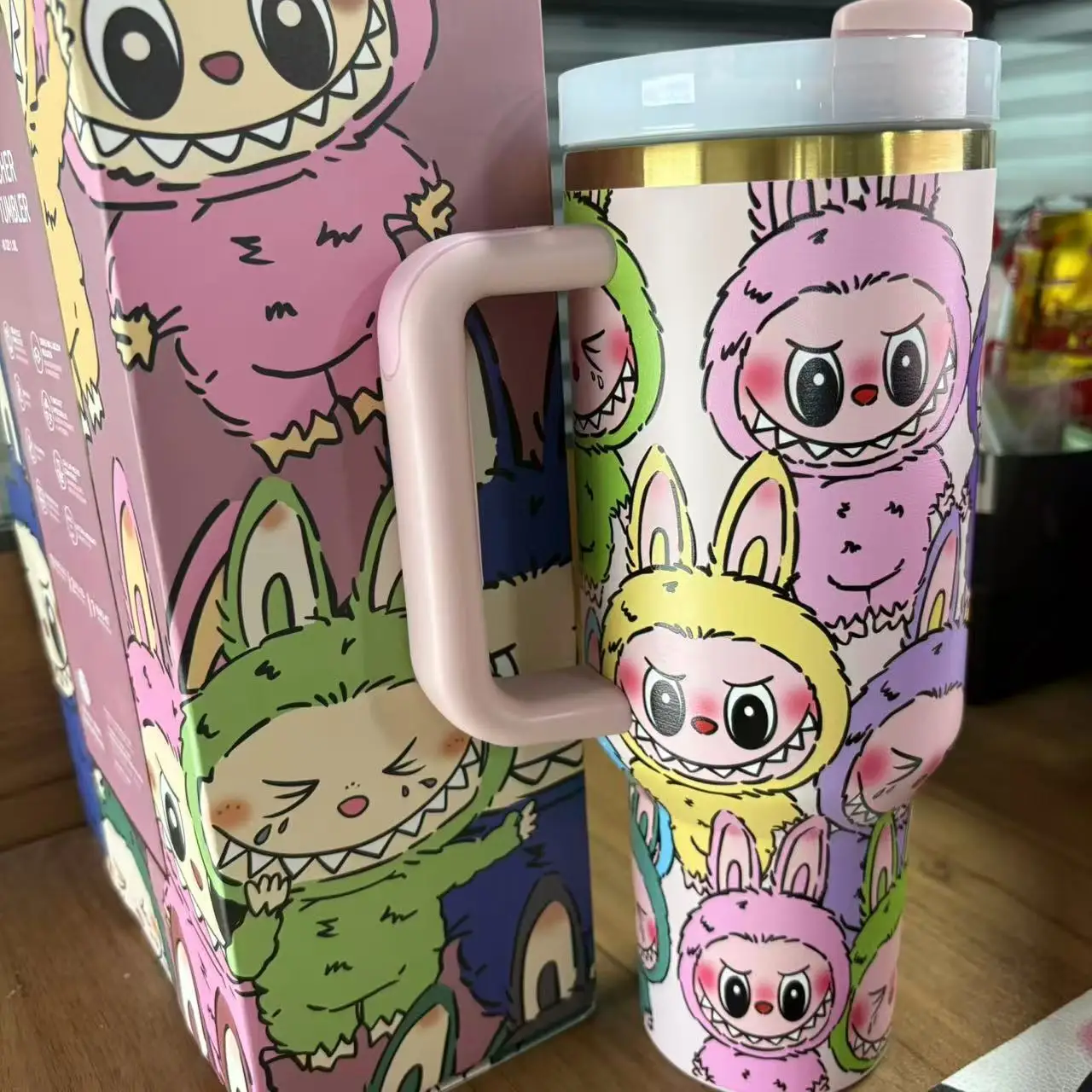 2025 Cross-border New LABUBU 40oz Handle Cup Labubu Cloth Outdoor Large Capacity Ice Master Cup Car 1.18L Thermos Mug Gift
2025 Cross-border New LABUBU 40oz Handle Cup Labubu Cloth Outdoor Large Capacity Ice Master Cup Car 1.18L Thermos Mug Gift