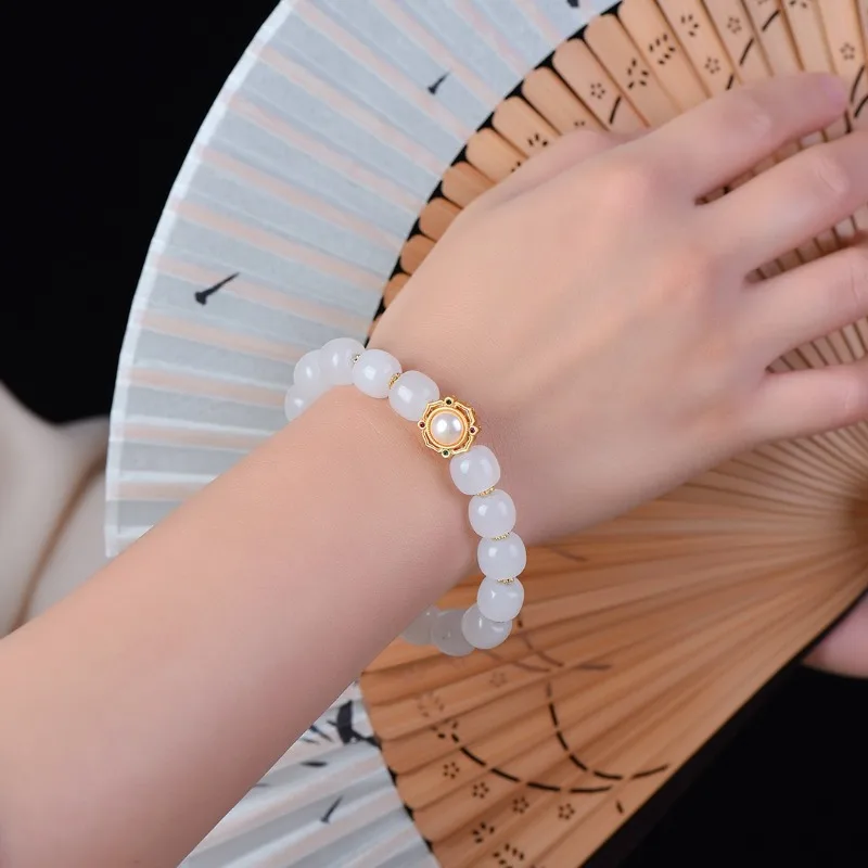 Модный изысканный золотой шелковый нефрит, старомодный жемчуг Duobao, модный браслет, ювелирные изделия
Модный изысканный золотой шелковый нефрит, старомодный жемчуг Duobao, модный браслет, ювелирные изделия