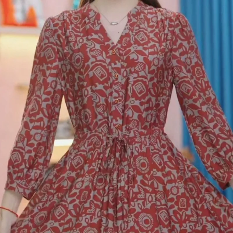 2023 Autumn Long Sleeve V-Neck Dress French Luxury Office Lady Casual Comfortable Printing Female Long Dress
2023 Autumn Long Sleeve V-Neck Dress French Luxury Office Lady Casual Comfortable Printing Female Long Dress