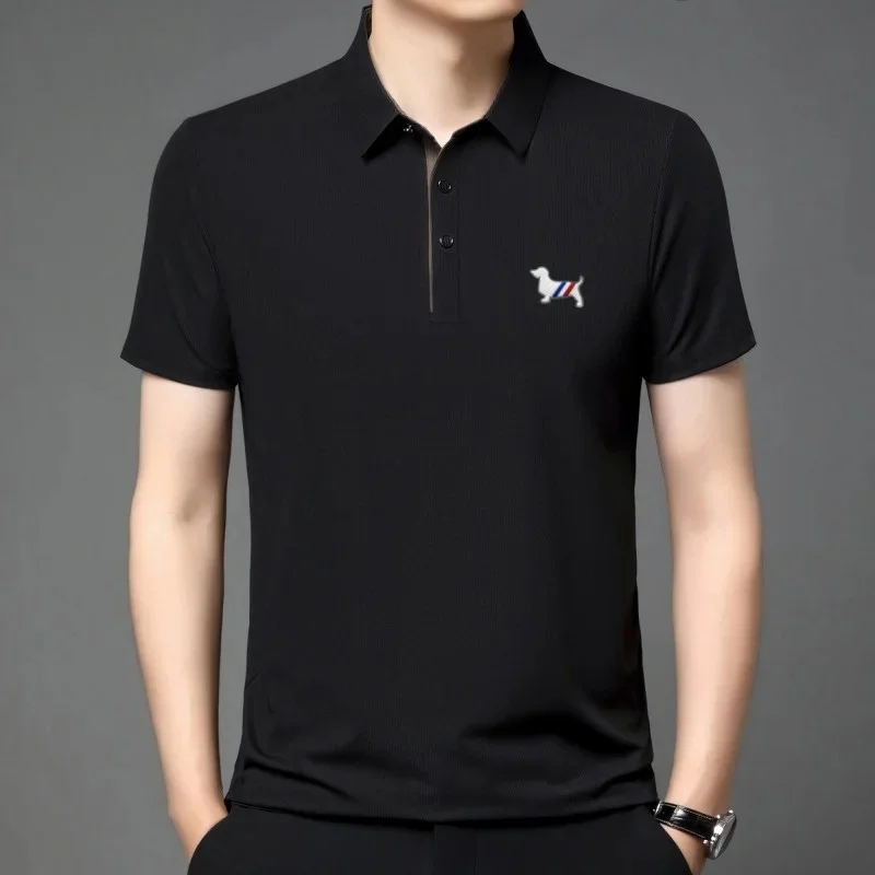Men's summer short-sleeved polo shirt with button-up collar, casual and daily wear, chest features embroidered puppy.
Men's summer short-sleeved polo shirt with button-up collar, casual and daily wear, chest features embroidered puppy.