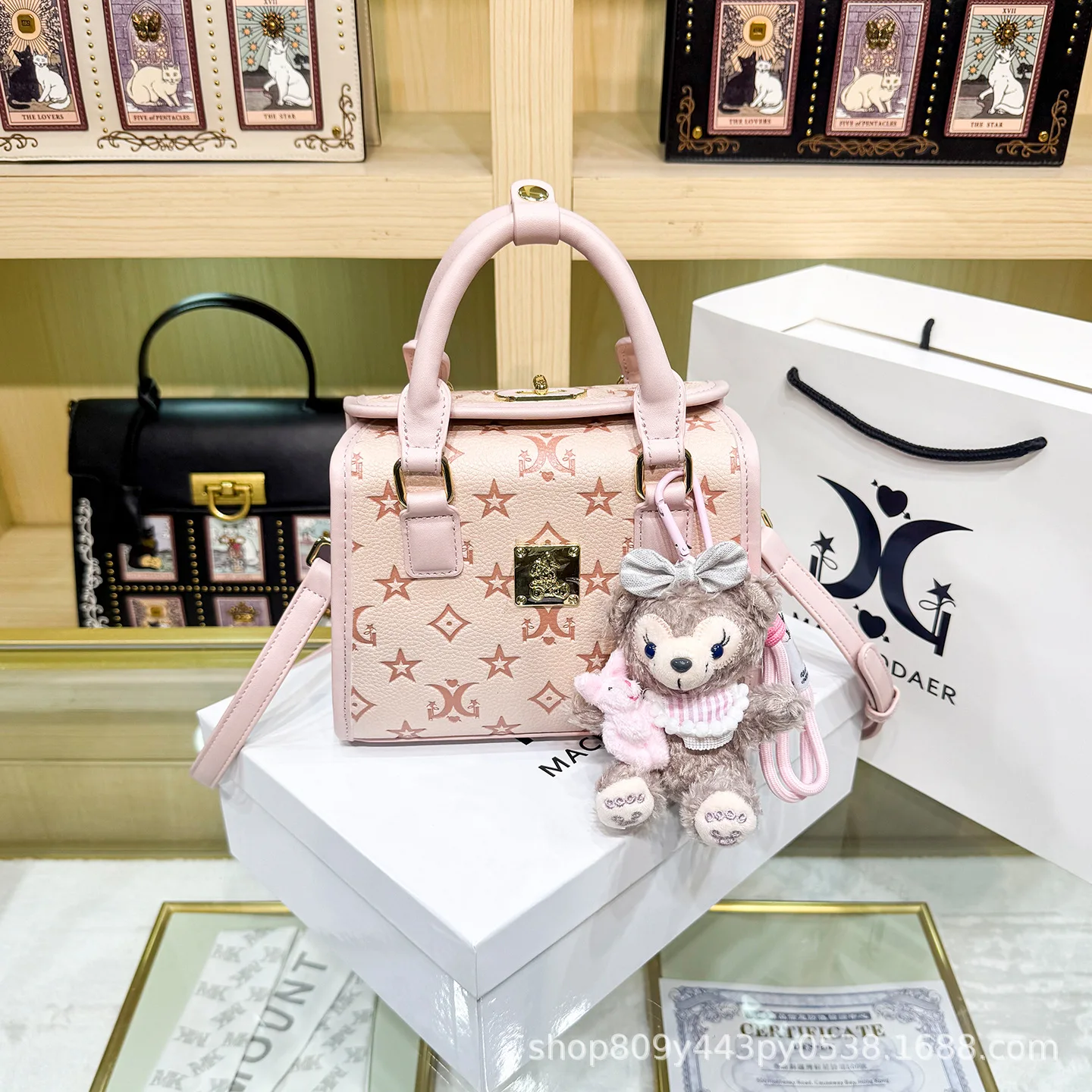 Unique Vintage Leather Crossbody Handbag Women Luxury High-End Minimalist Solid Color Fashionable Everyday Bag
Unique Vintage Leather Crossbody Handbag Women Luxury High-End Minimalist Solid Color Fashionable Everyday Bag