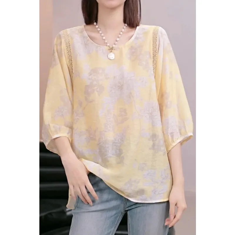 Women Floral Print Blouse Summer Casual Round Neck 3/4 Sleeve Loose Lace Panel Top
Women Floral Print Blouse Summer Casual Round Neck 3/4 Sleeve Loose Lace Panel Top