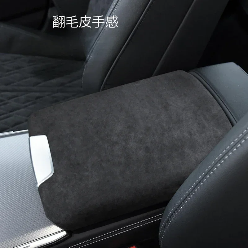 For Audi A6L 2019-2021 Version Luxury Suede Central Car Armrest Box Panel Wrap Cover Trim Sticker Interior Accessories Soft
For Audi A6L 2019-2021 Version Luxury Suede Central Car Armrest Box Panel Wrap Cover Trim Sticker Interior Accessories Soft