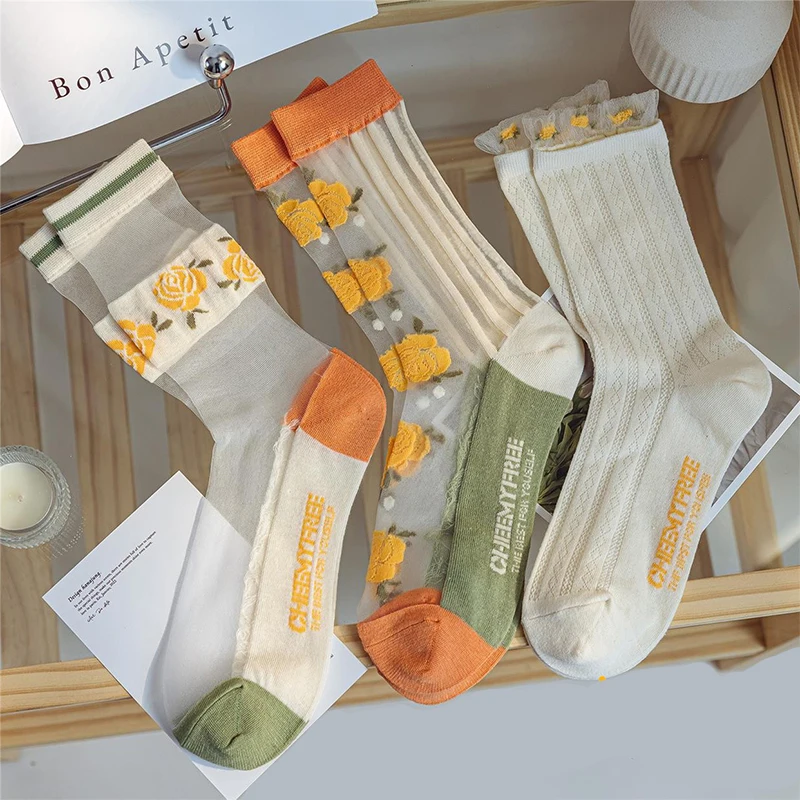Women Ultra-thin Transparent Crystal Silk Socks Fashion Summer Harajuku Crew Socks Retro Flower Streetwear Elastic Long Socks
Women Ultra-thin Transparent Crystal Silk Socks Fashion Summer Harajuku Crew Socks Retro Flower Streetwear Elastic Long Socks