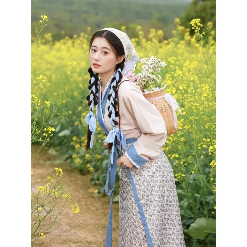 Plain Folk Style Traditional Hanfu Outdoor Travel Shooting Ancient Dress
Plain Folk Style Traditional Hanfu Outdoor Travel Shooting Ancient Dress