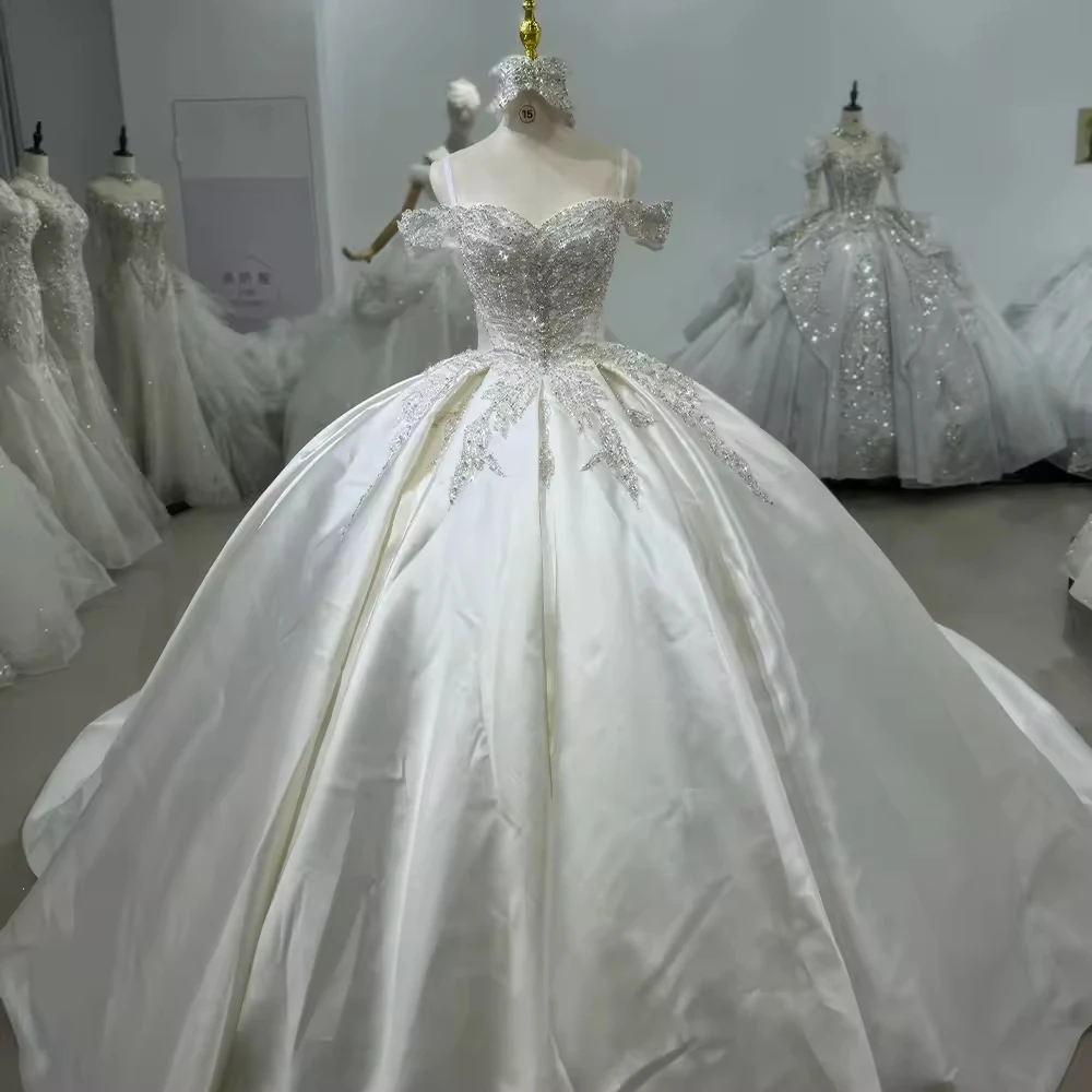 שמלת כלה 2025 Off Shoulder Sweetheart Lace Up Back Wedding Dress Crystal Beading Sequined Luxury Ball Gown Bridal Dress
שמלת כלה 2025 Off Shoulder Sweetheart Lace Up Back Wedding Dress Crystal Beading Sequined Luxury Ball Gown Bridal Dress