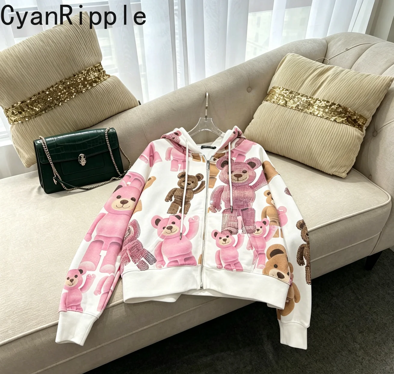 Trendy New Spring Autumn Long Sleeve Women Hooded Zip Cardigans Coat Luxury Hot Diamonds Cute Bears Printed Dopamine Hoodie Tops
Trendy New Spring Autumn Long Sleeve Women Hooded Zip Cardigans Coat Luxury Hot Diamonds Cute Bears Printed Dopamine Hoodie Tops