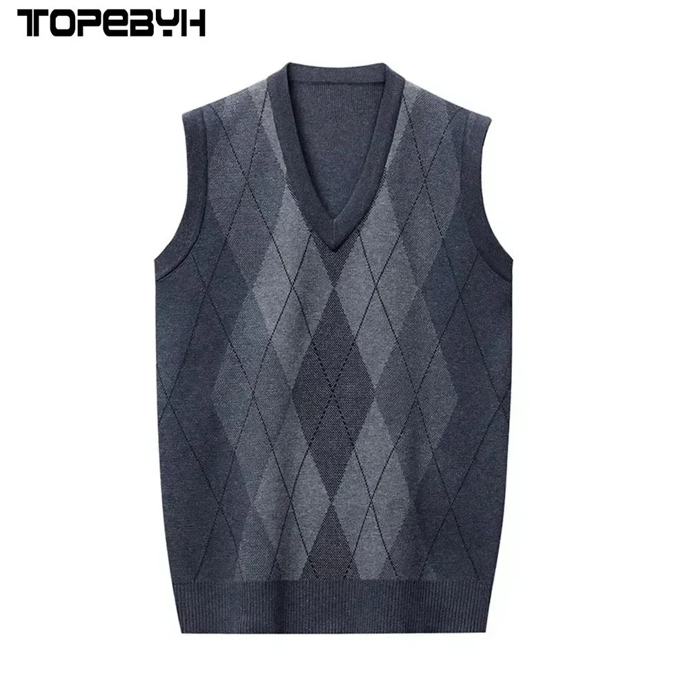 Autumn New Men's Sleeveless Vest Casual V-neck Diamond Patterned High Quality Man Clothes
Autumn New Men's Sleeveless Vest Casual V-neck Diamond Patterned High Quality Man Clothes