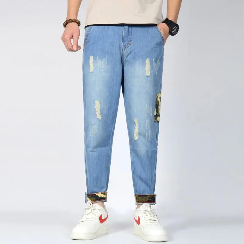 Men's Casual Loose Ripped Jeans Camouflage stitching Pants Printed Pocket Quality Fabric Street Fashion Menswear
Men's Casual Loose Ripped Jeans Camouflage stitching Pants Printed Pocket Quality Fabric Street Fashion Menswear