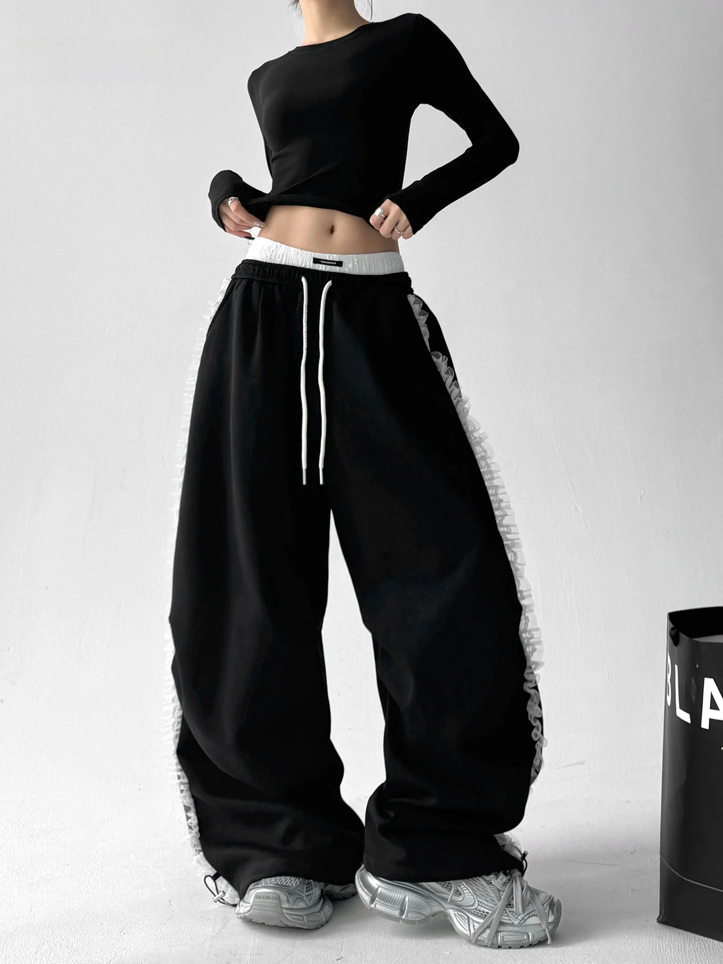 Korean Style High Waist Wide Leg Casual Pants Women's Lace Trim Autumn Winter Slimming Drapey Versatile Tall Ladies Workwear
Korean Style High Waist Wide Leg Casual Pants Women's Lace Trim Autumn Winter Slimming Drapey Versatile Tall Ladies Workwear