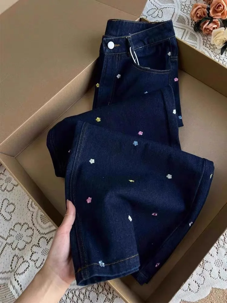 Deep Blue Floral Embroidery Straight Leg Jeans Women Summer Design High Waist Wide Leg Pants plus Size Slimming Casual Denim
Deep Blue Floral Embroidery Straight Leg Jeans Women Summer Design High Waist Wide Leg Pants plus Size Slimming Casual Denim