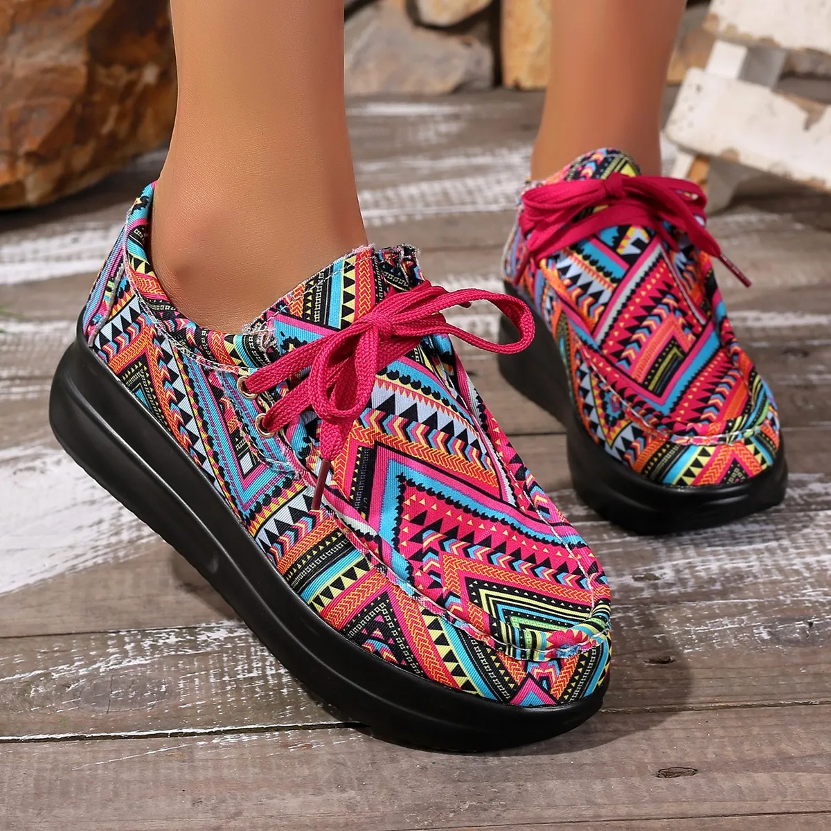 The new summer fashion casual shoes of 2025 are lightweight, wear-resistant, height-increasing and color-matching shoes
The new summer fashion casual shoes of 2025 are lightweight, wear-resistant, height-increasing and color-matching shoes