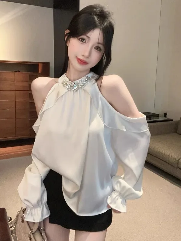 Elegant Diamond Embellished Silk Shirt Shoulder Bared Fashionable Breathable Long Sleeve Women's Shirt City Walk Suitable
Elegant Diamond Embellished Silk Shirt Shoulder Bared Fashionable Breathable Long Sleeve Women's Shirt City Walk Suitable