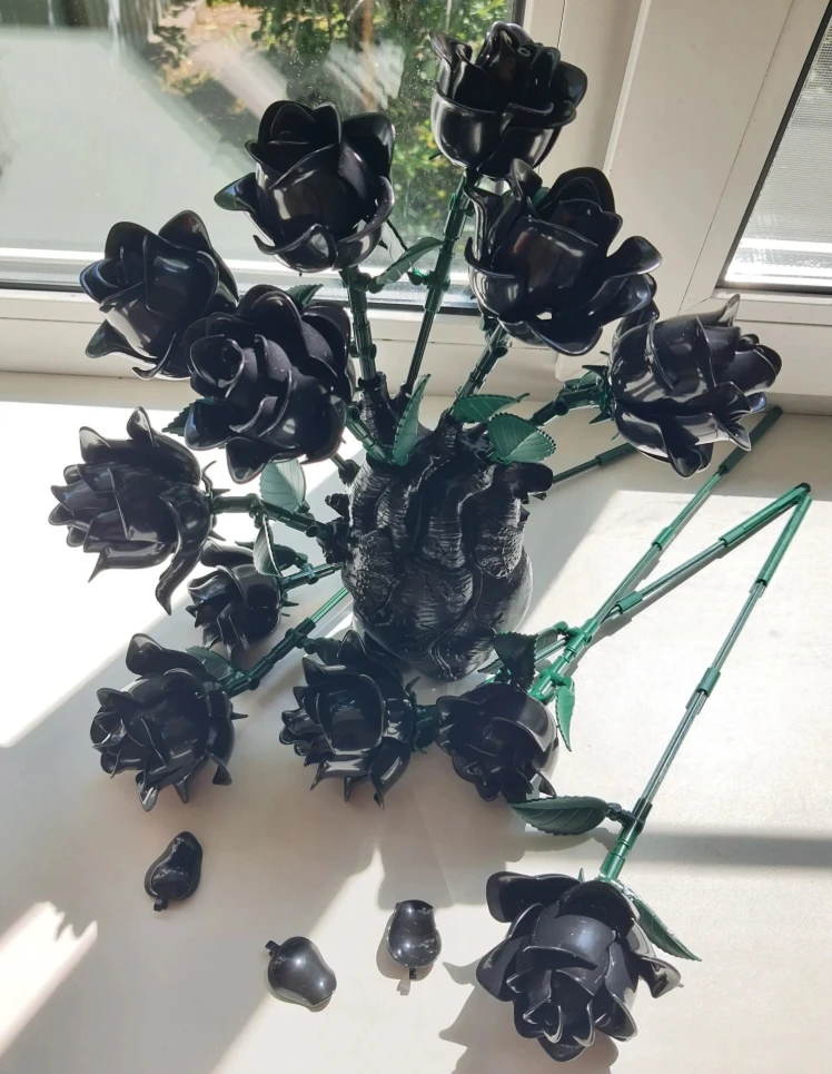 Высокое качество, комплект строительных кирпичей с черной розой, имитация розы, букет растений, модель игрушки, подарок на день рождения для подруги
Высокое качество, комплект строительных кирпичей с черной розой, имитация розы, букет растений, модель игрушки, подарок на день рождения для подруги