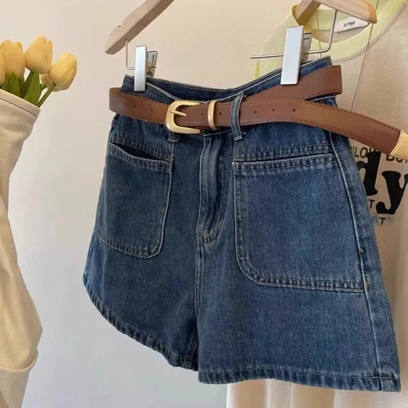 Women Retro High Waist Denim Shorts 2026 Summer New A Line Loose Wide Leg Shorts Casual Slim Hot Pants
Women Retro High Waist Denim Shorts 2026 Summer New A Line Loose Wide Leg Shorts Casual Slim Hot Pants