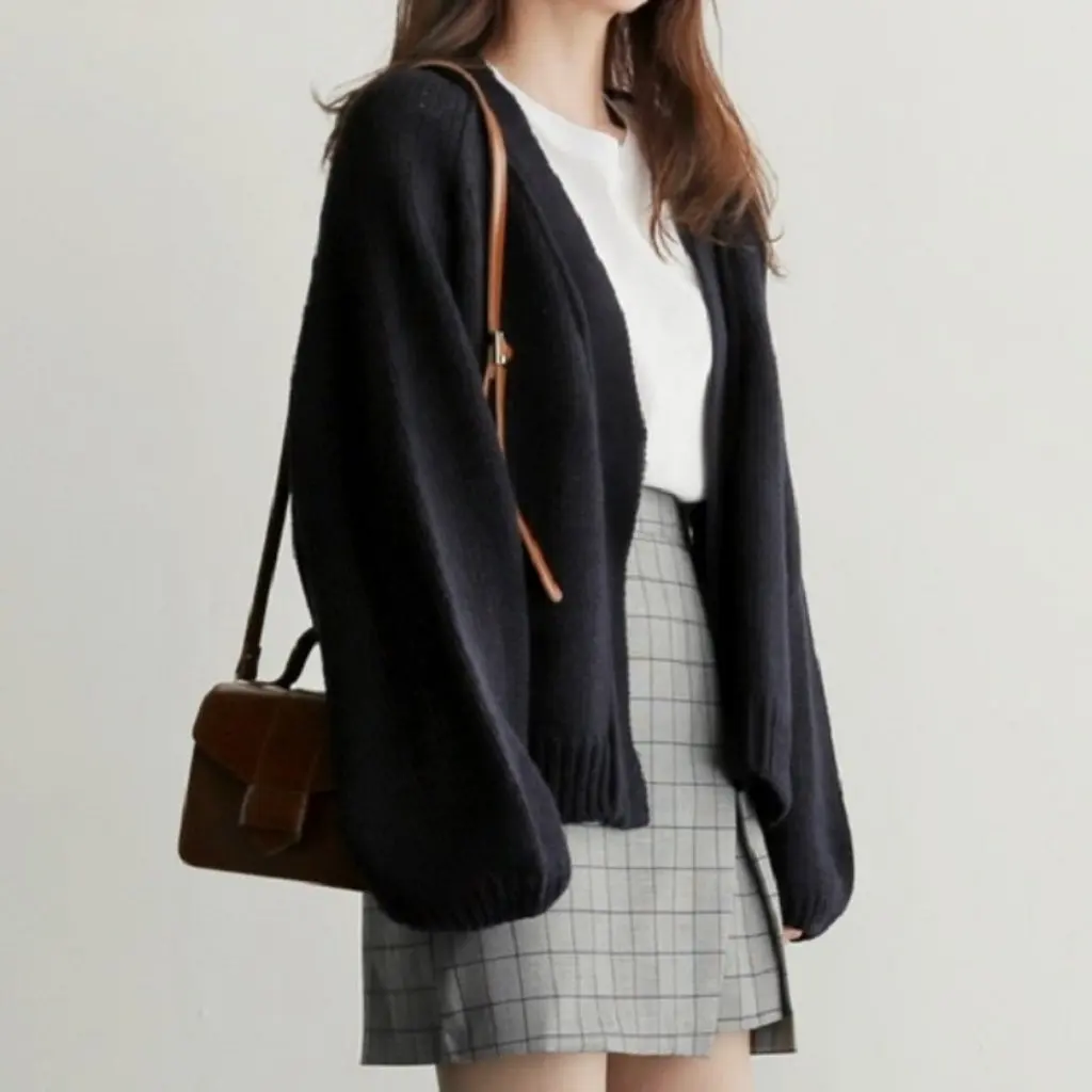 Women's Korean Chic Style Loose Knitted Cardigan Casual Sweater Jacket Pure Color Thin Spring Fall Lazy Style Top
Women's Korean Chic Style Loose Knitted Cardigan Casual Sweater Jacket Pure Color Thin Spring Fall Lazy Style Top
