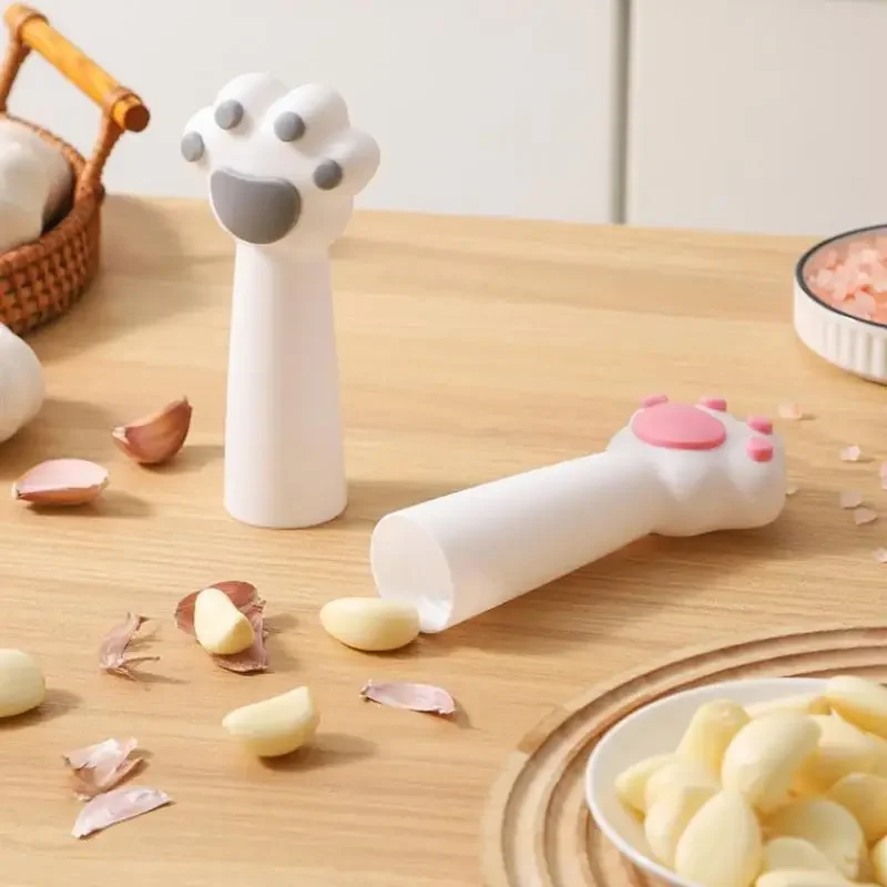 Cat'S Paw Garlic Peeler Peeling Tube Silicone Garlic Roller Stripper Peeling Vegetable Fruit Tool Kitchen Gadgets Peel Garlic
Cat'S Paw Garlic Peeler Peeling Tube Silicone Garlic Roller Stripper Peeling Vegetable Fruit Tool Kitchen Gadgets Peel Garlic