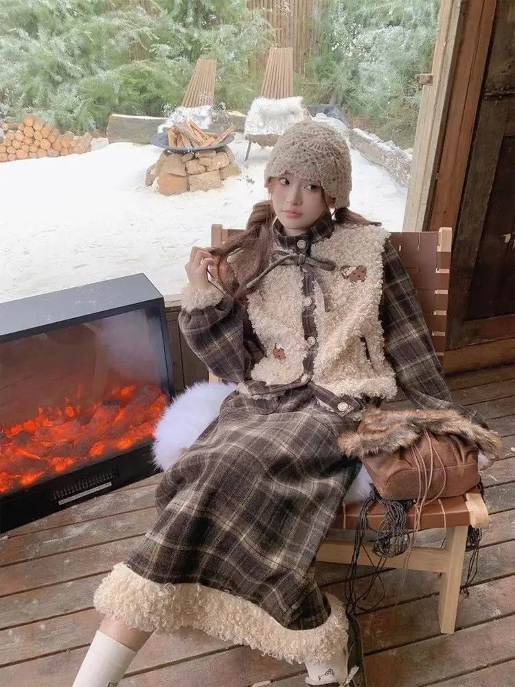 Japan Retro Plaid Coat New Skirt Winter Suit Lamb Sweet High-End Two-Piece Set Autumn And Winter Style
Japan Retro Plaid Coat New Skirt Winter Suit Lamb Sweet High-End Two-Piece Set Autumn And Winter Style