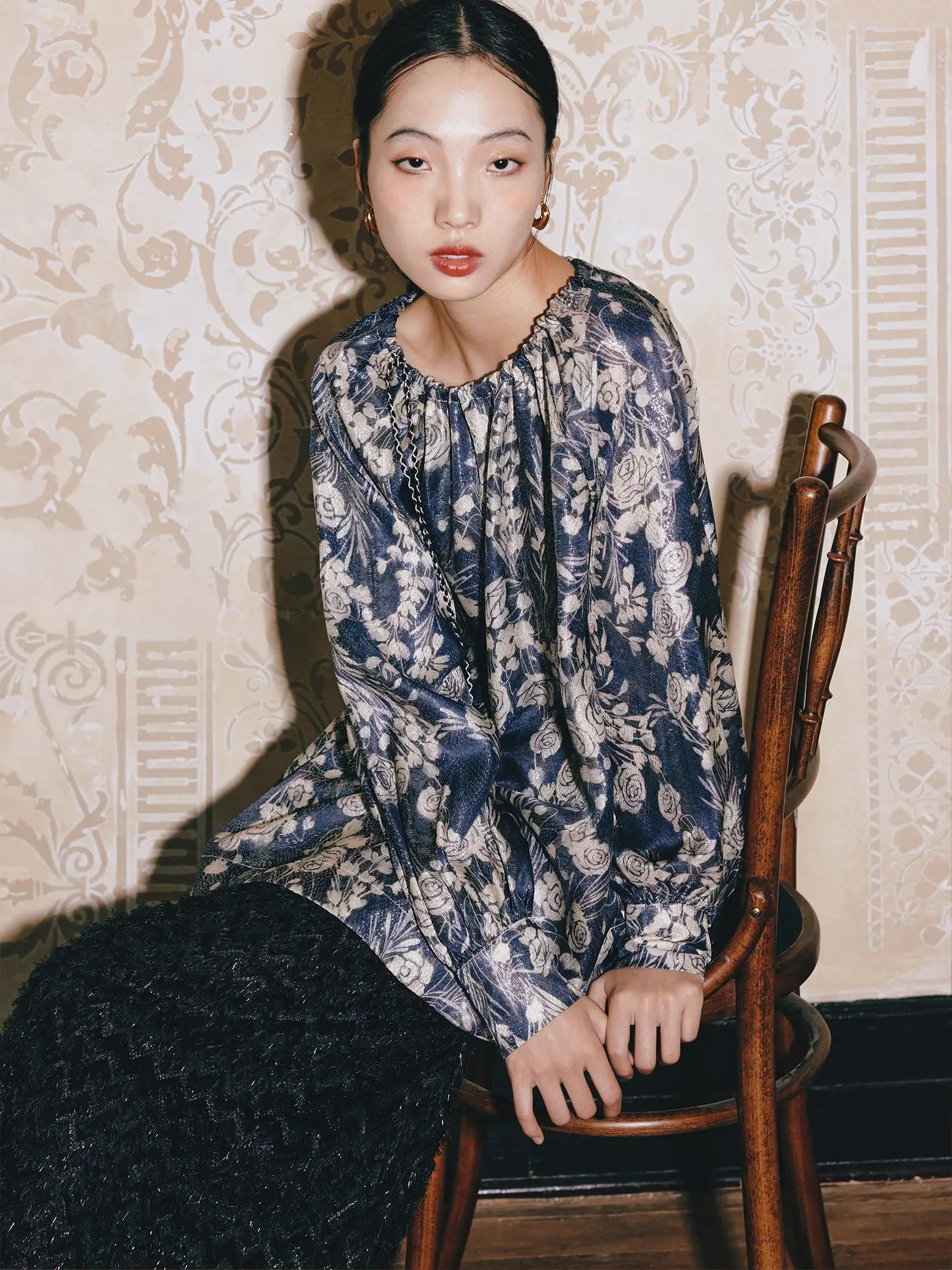 Autumn Winter New Chinese Sle Silk Blue Rose Print Tassel A-Line irt Dstring Loose Fit Long Sve f High Collar
Autumn Winter New Chinese Sle Silk Blue Rose Print Tassel A-Line irt Dstring Loose Fit Long Sve f High Collar