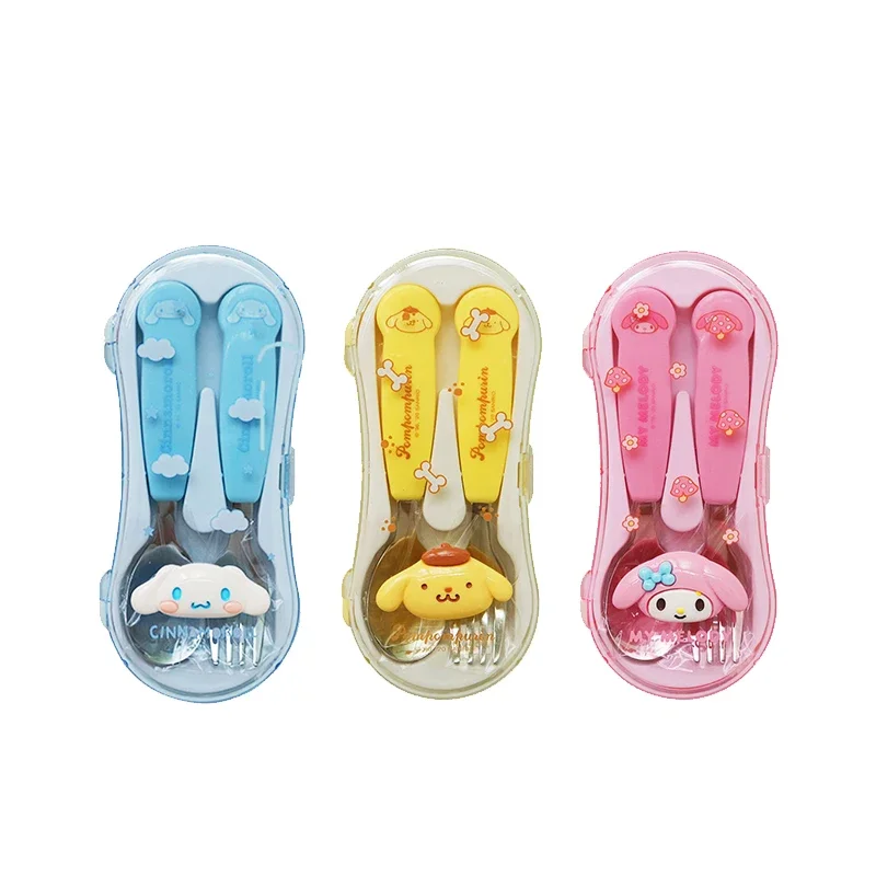 Набор посуды MINISO Sanrio из нержавеющей стали в мультяшном стиле Cinnamoroll, ложка и вилка, набор из двух предметов для работы, доступны для детей
Набор посуды MINISO Sanrio из нержавеющей стали в мультяшном стиле Cinnamoroll, ложка и вилка, набор из двух предметов для работы, доступны для детей
